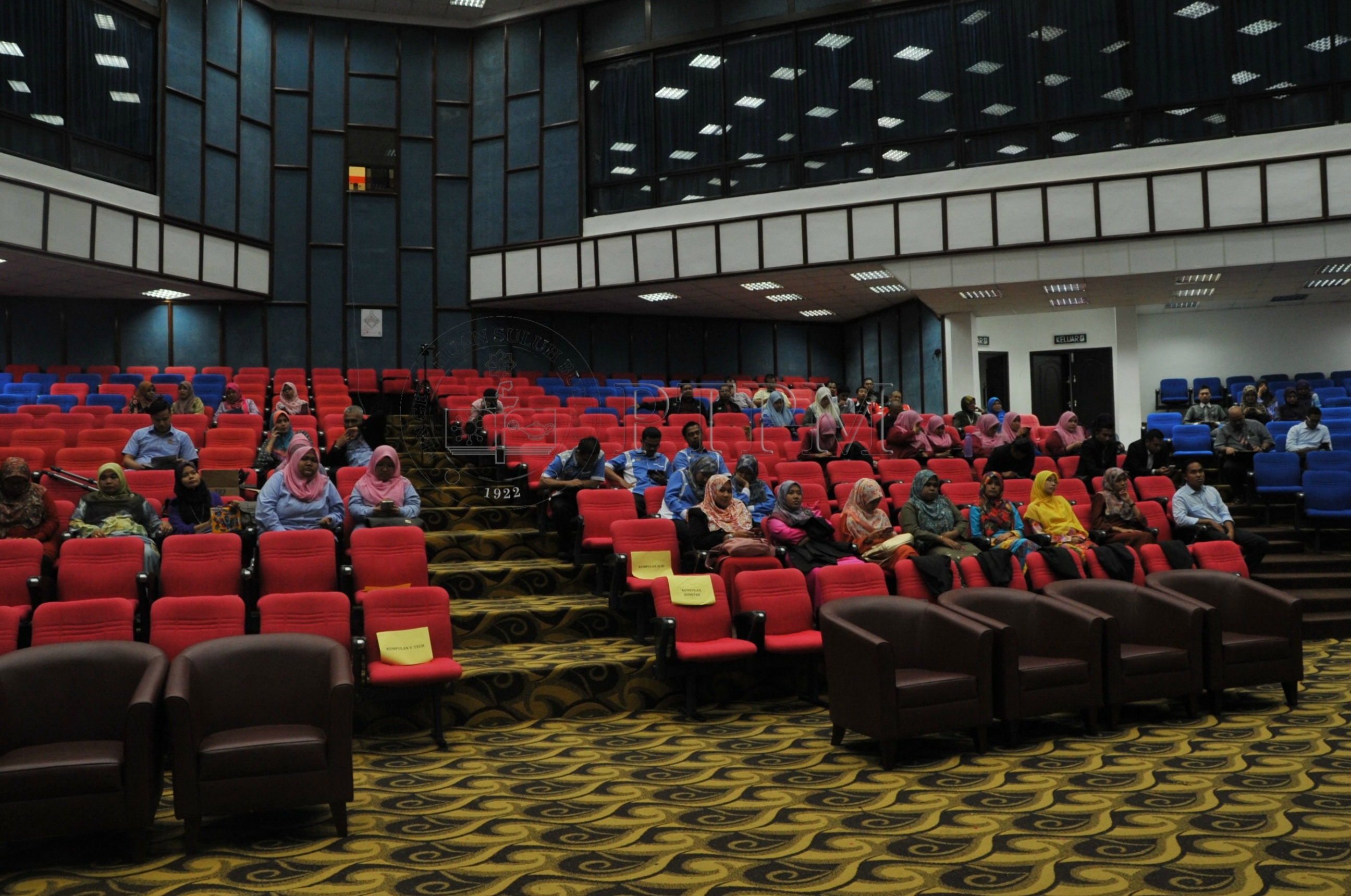 PRO 14 126 KIKPRO 2571